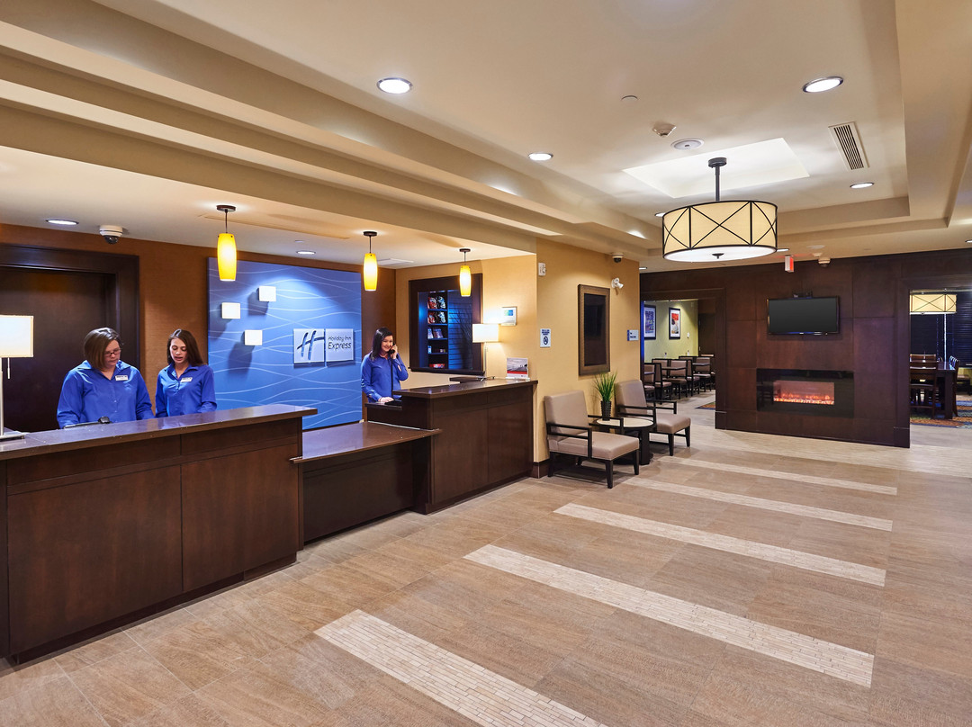Holiday Inn Express & Suites Timmins By IHG主图