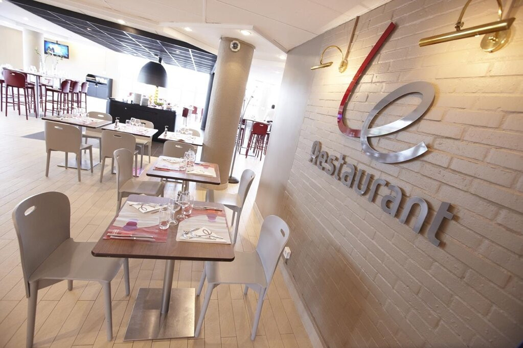 Campanile Paris Est - Bobigny主图
