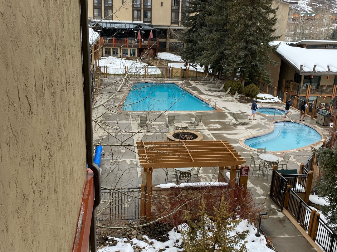 Stonebridge Condominiums主图