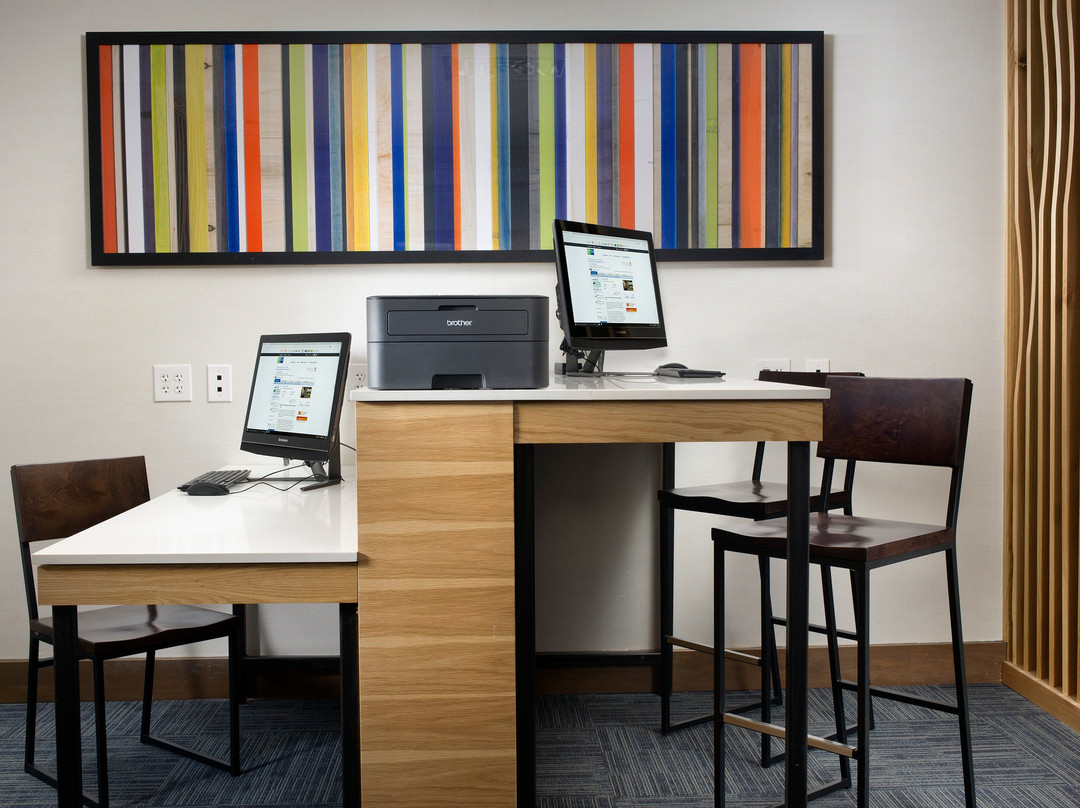 Holiday Inn Express & Suites Bay City By IHG主图