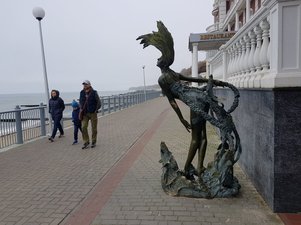Sculpture the Water Nymph景点图片