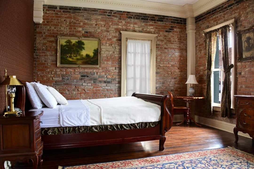 Iron Horse Hotel主图