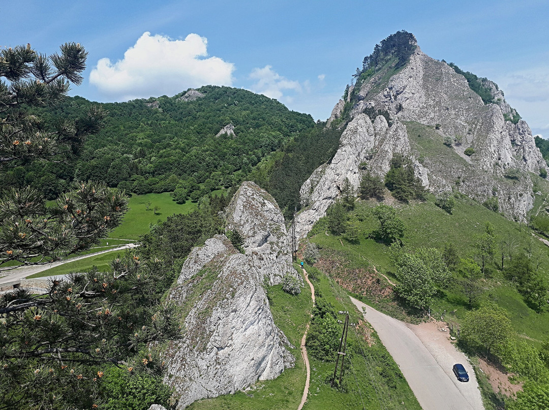 Vršatecký hrad-Vrsatske Podhradie必去景点