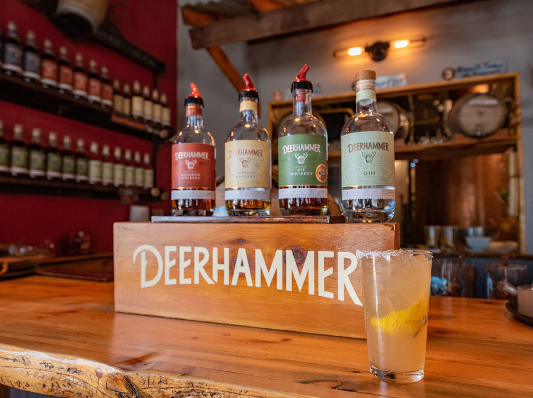 Deerhammer Distillery景点图片