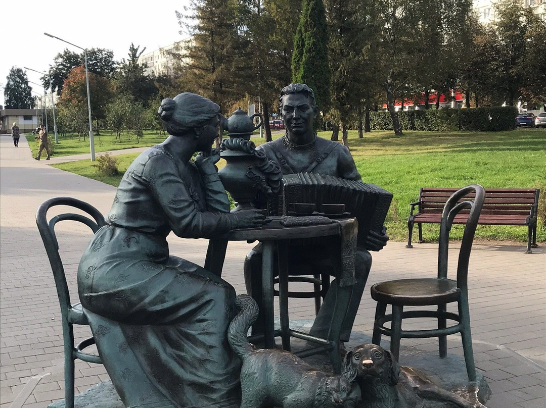 Sculpture Tula Tea-Drinking-图拉必去景点