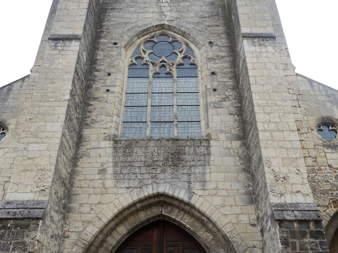 Église Saint-Pierre-布尔日必去景点