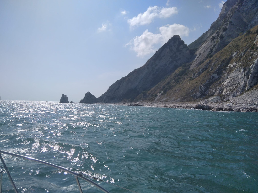 Conero Boat-安科纳必去景点