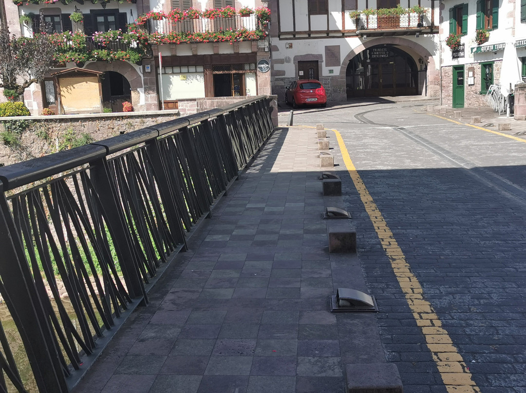 Presa y el Puente de Txokoto-Elizondo必去景点