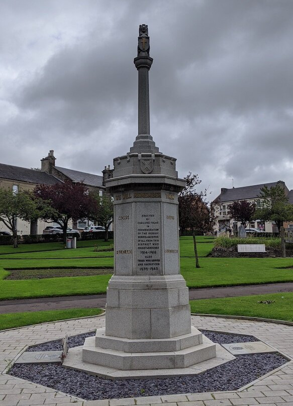 Carluke War Memorial景点图片