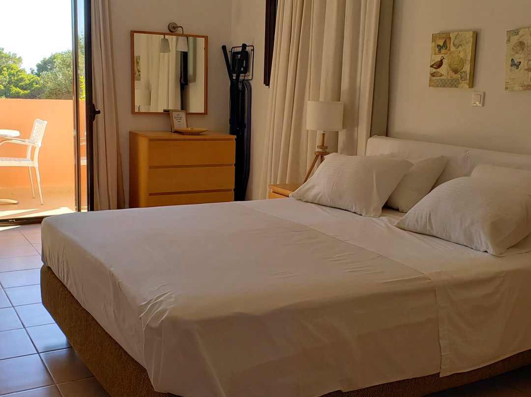 Miraluna Hotel主图