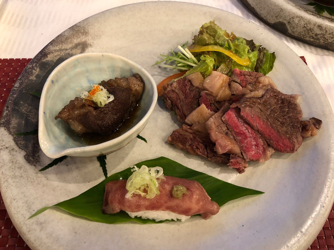 野泽大酒店主图