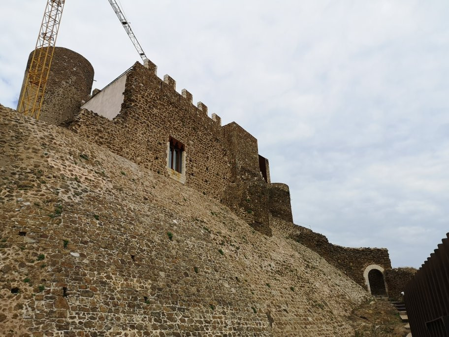 Castillo de Montsoriu景点图片