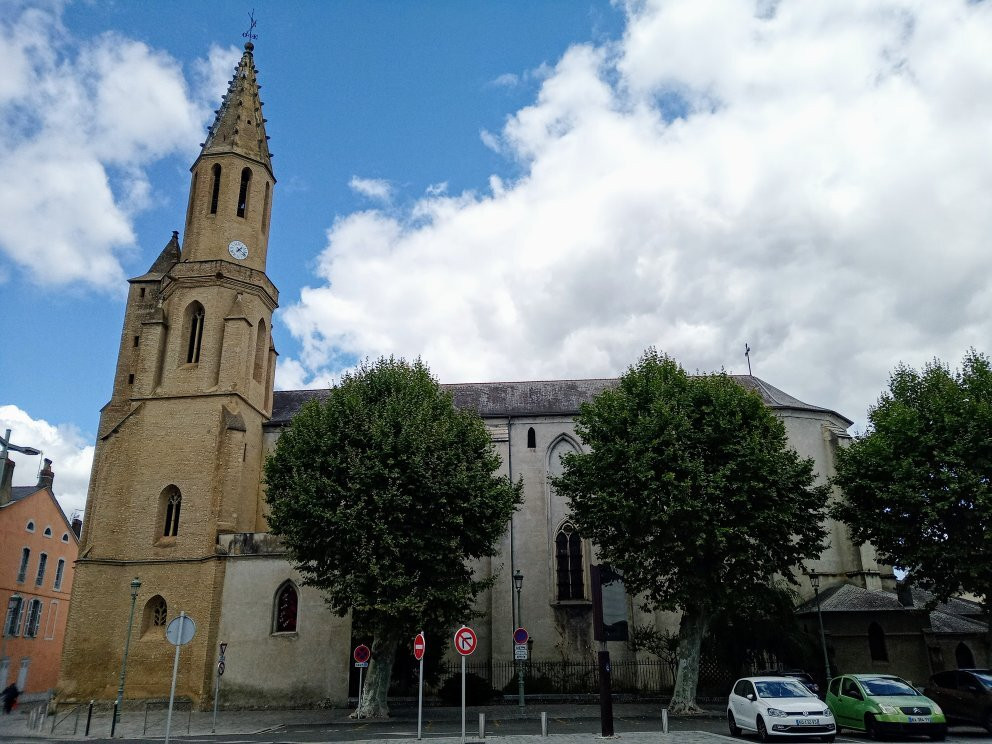 Église Sainte-Thérèse-塔布必去景点