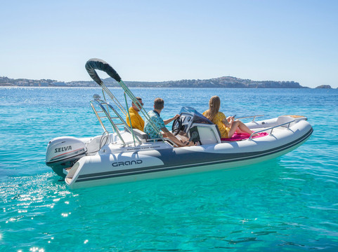 Martiners Boats-圣庞沙必去景点