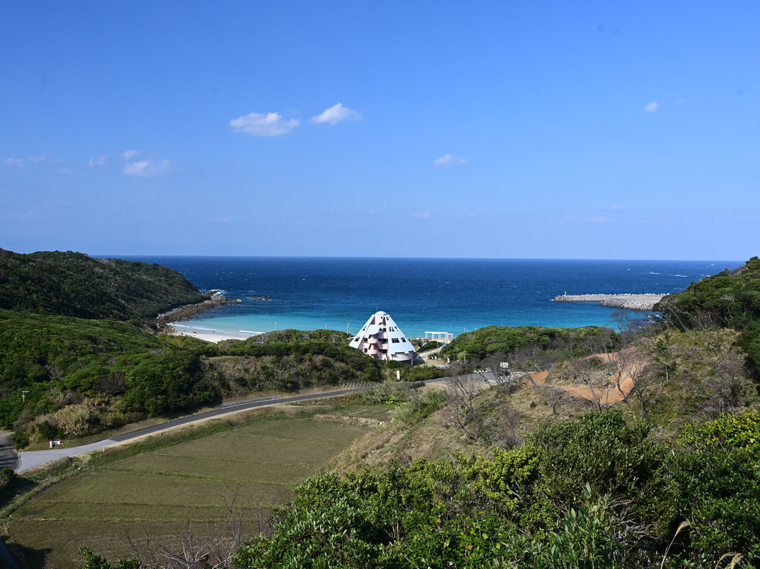 Urada Beach景点图片