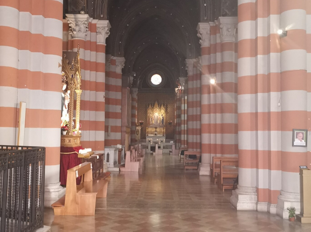 Parrocchia Santa Maria del Rosario in Prati-罗马必去景点
