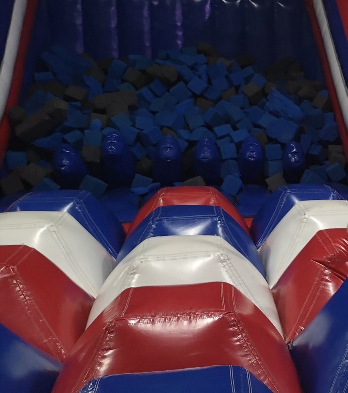 Ninja Warrior UK Adventure Park Wigan景点图片