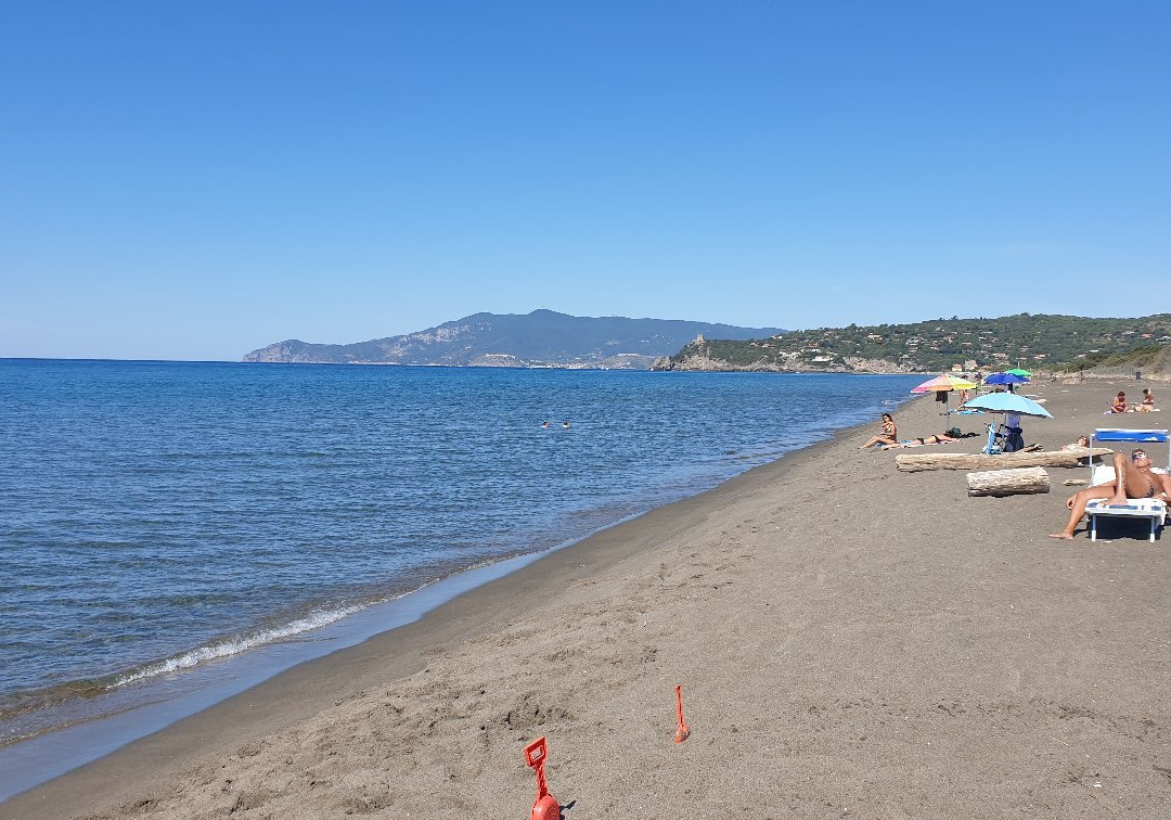 Spiaggia di Torba景点图片