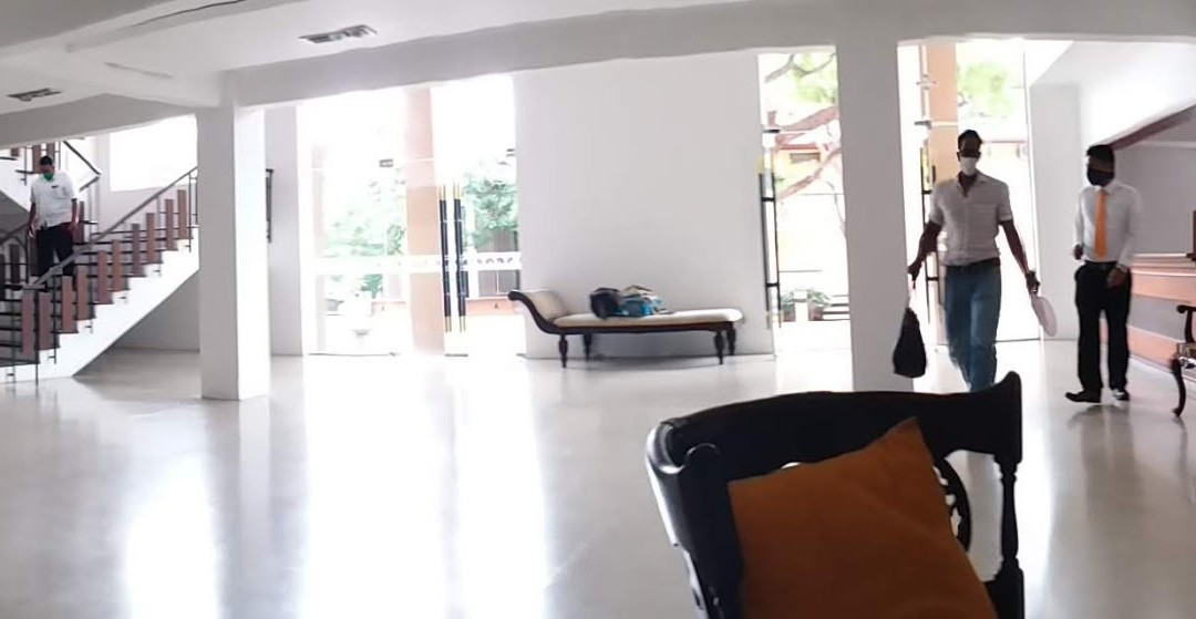 拉加拉塔酒店主图