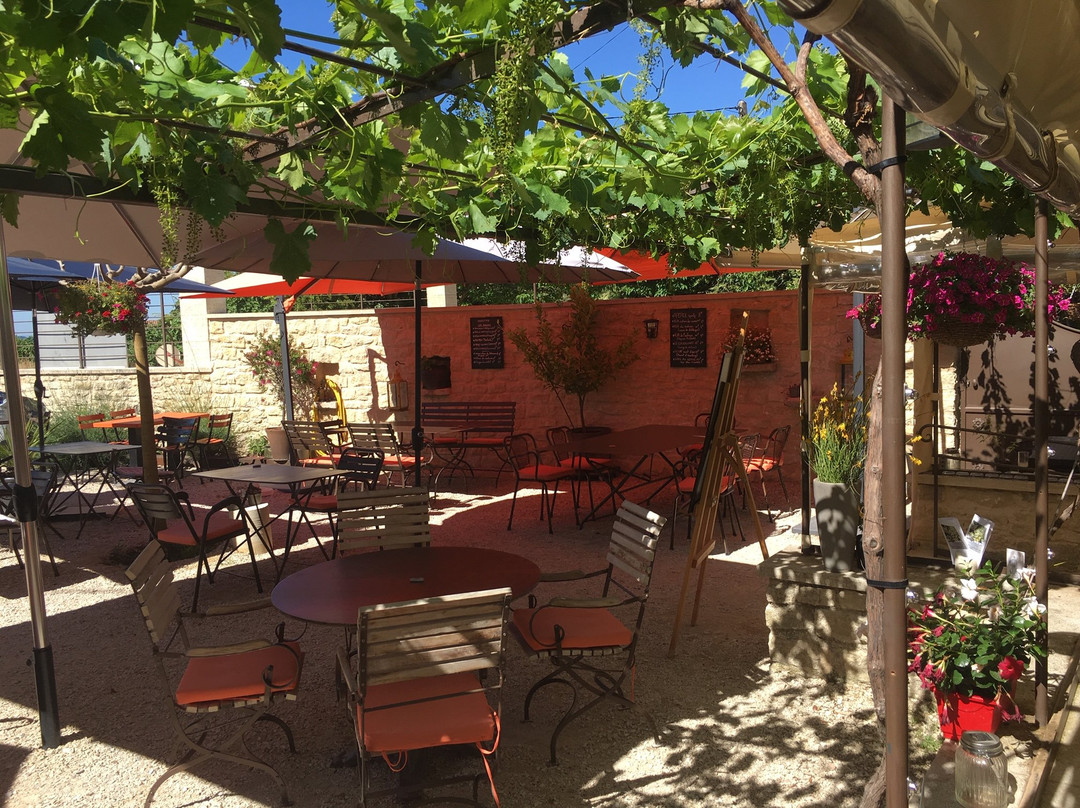 Crillon-le-Brave餐馆和美食-L'Auberge Provencale