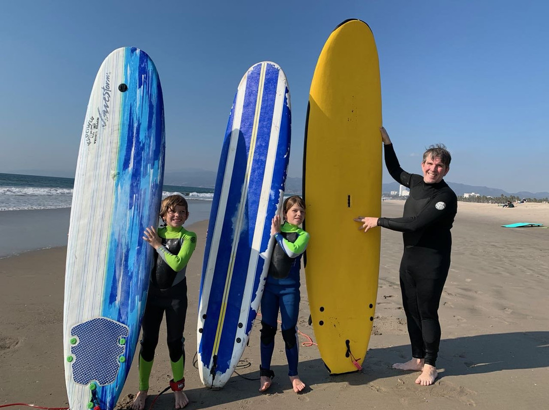 Kapowui Surf Lessons-洛杉矶必去景点