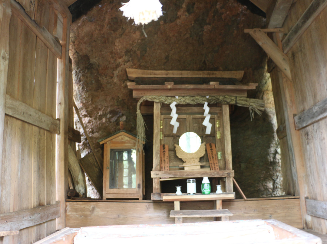 Tateiwa Shrine景点图片
