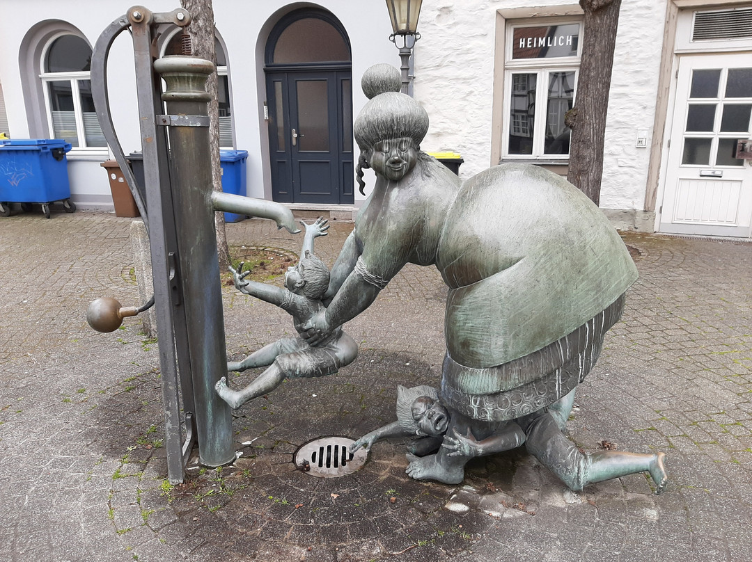 Der Pumpenbrunnen