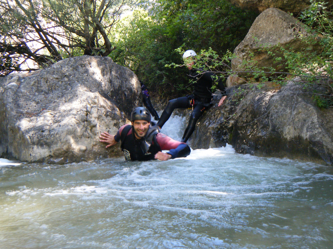 Rafting Sort Rubber River-Sort必去景点