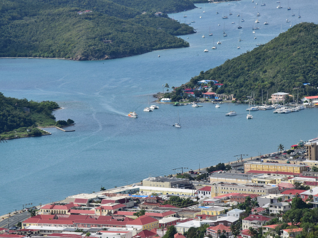 Valdemar A. Hill Drive Scenic Overlook-夏洛特阿马利亚必去景点