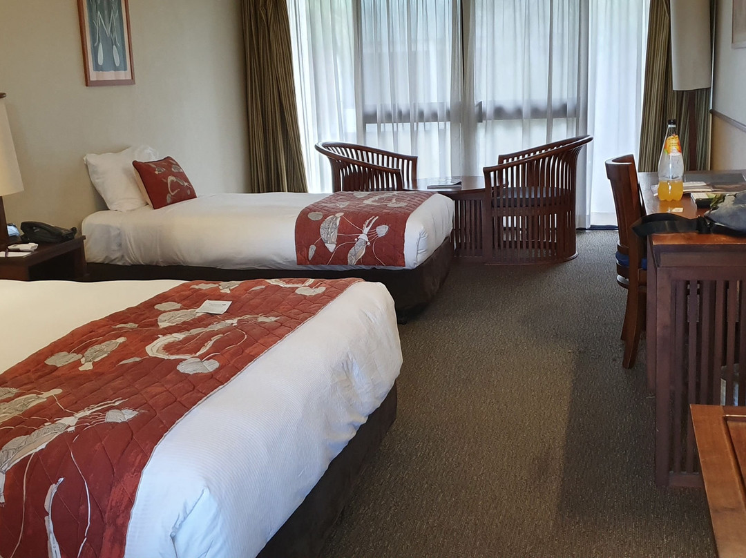 卡卡杜美居鳄鱼酒店主图