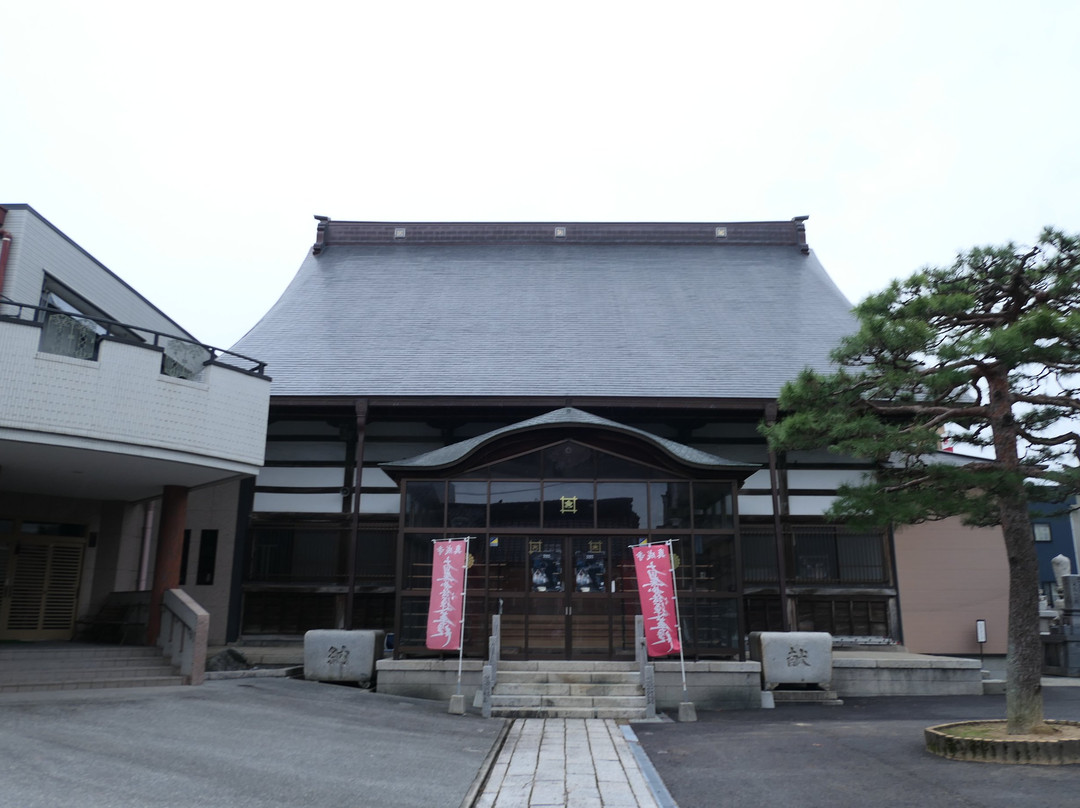 Shinjo-ji Temple-鱼津市必去景点