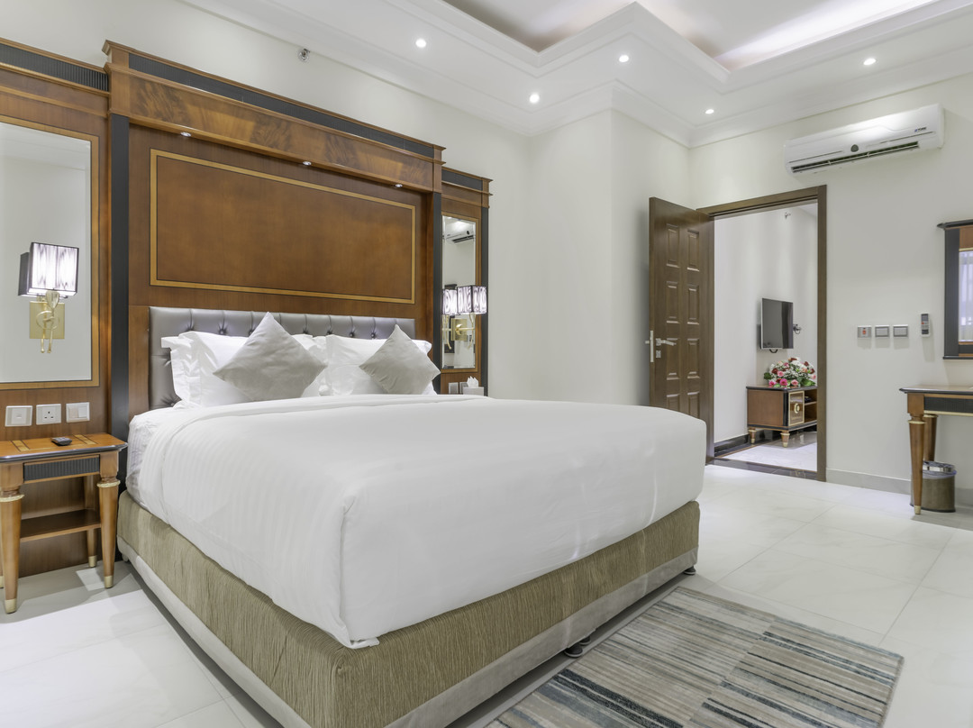 Makeen Homes By Warwick主图