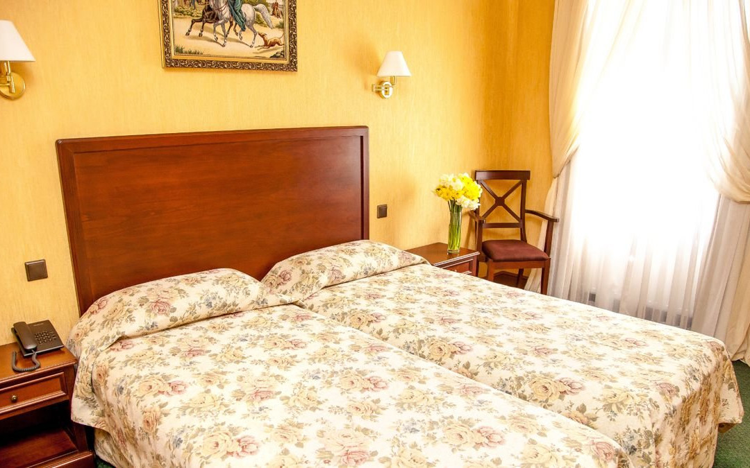 Optima Collection Kamianets-Podilsky主图