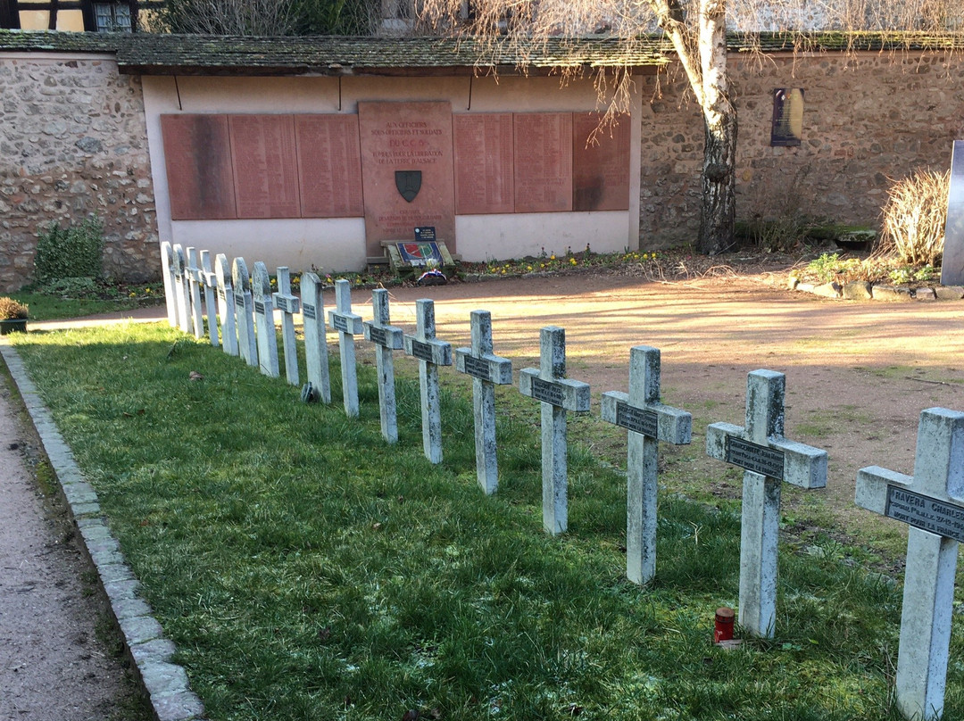 Cimetière Militaire Mémorial 1ère Armée景点图片