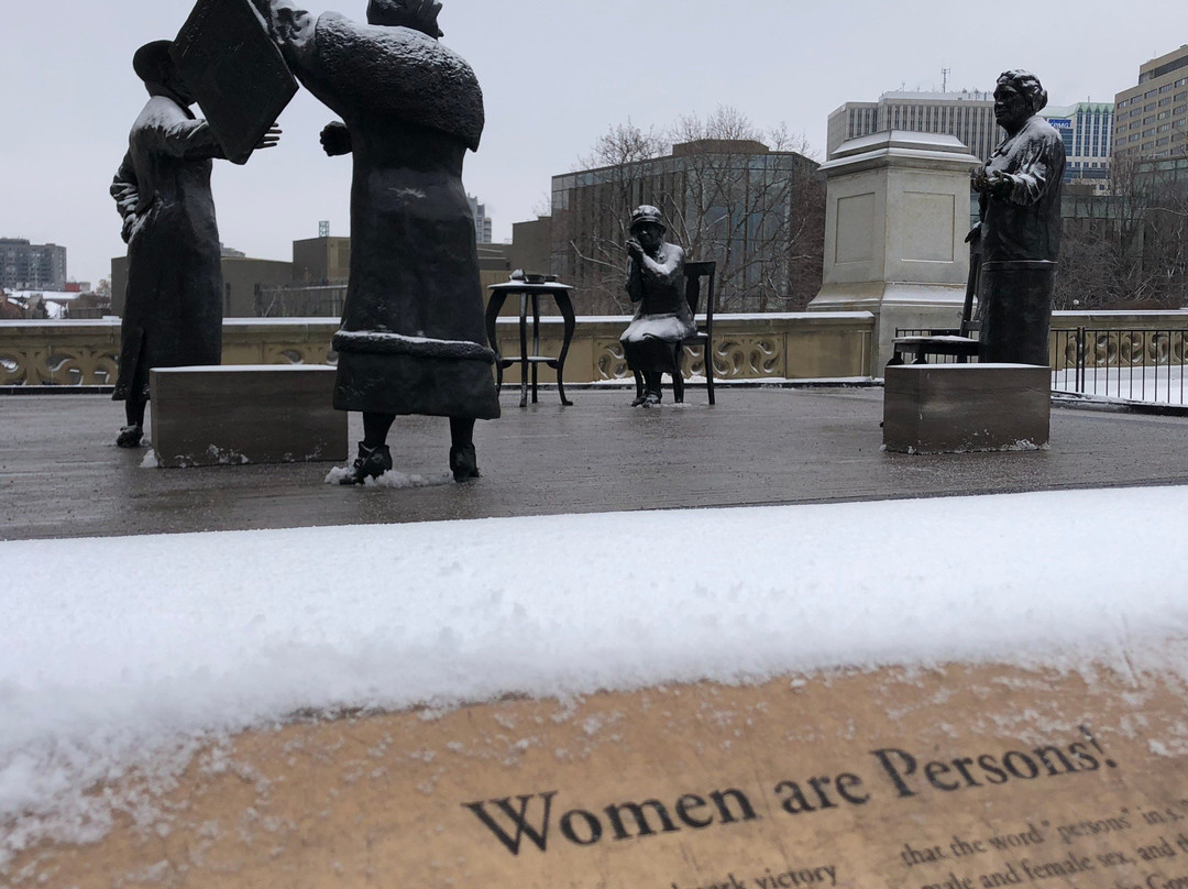 Famous Five Monument-渥太华必去景点