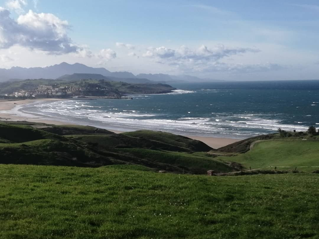 Playa de Oyambre-San Vicente de la Barquera必去景点