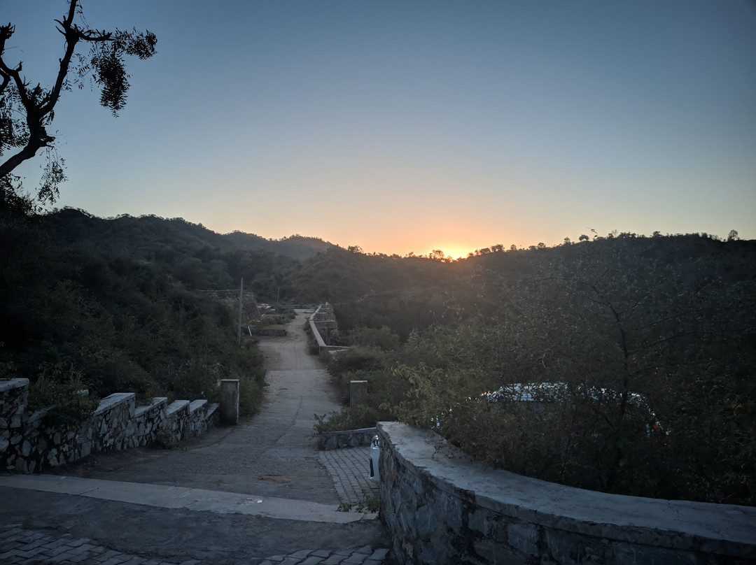 湿婆神湖大酒店主图