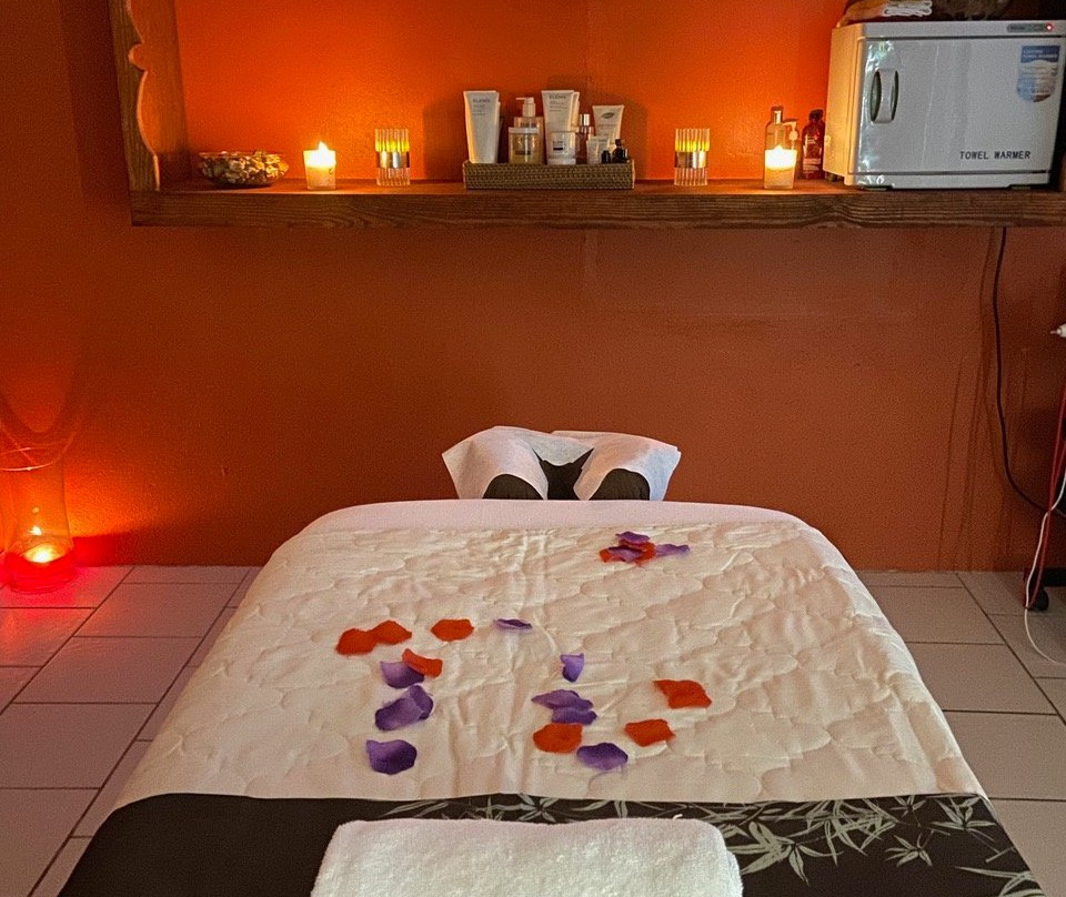 Driftwood Spa-West End必去景点