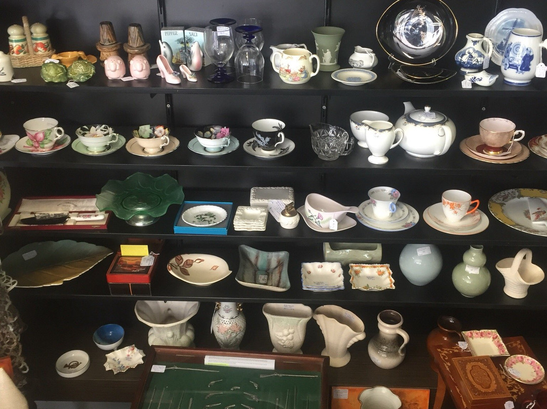 Eden Antiques, Collectables & Old Wares-伊登港必去景点