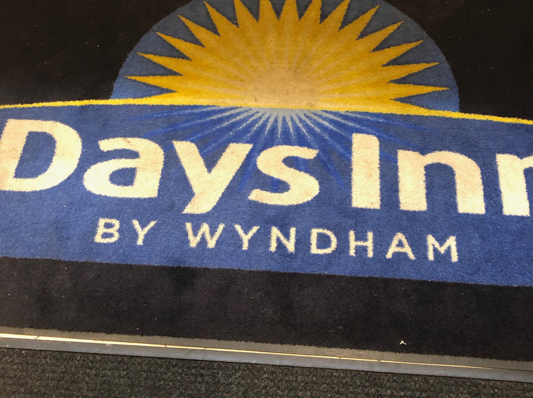 Days Inn by Wyndham Woodbury Long Island主图