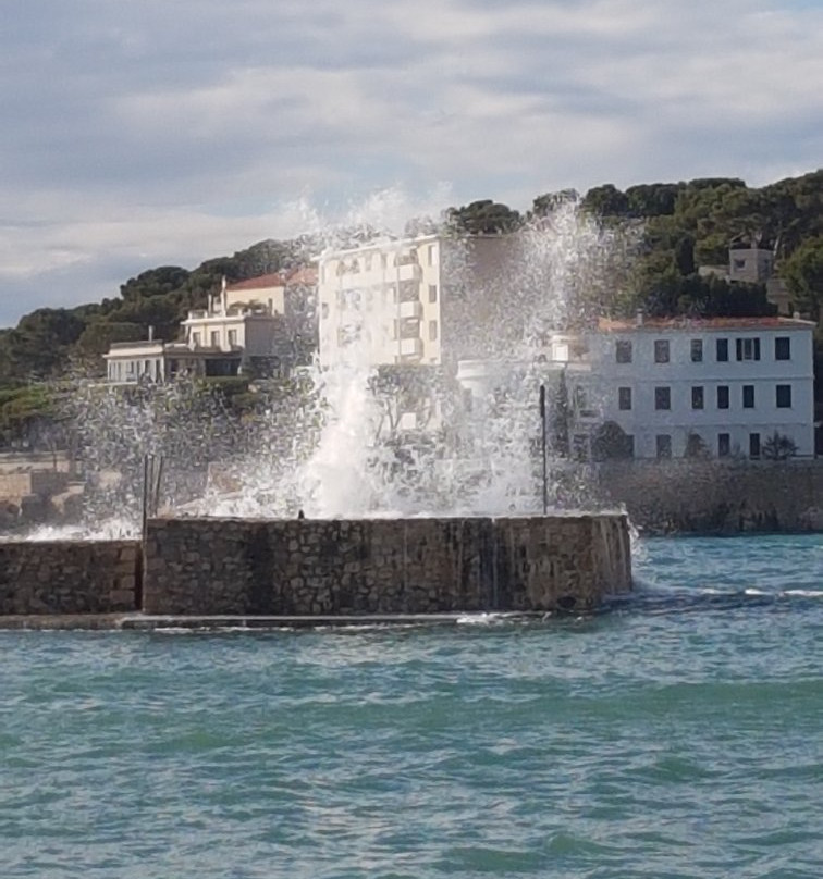 Phare Cassidaigne景点图片