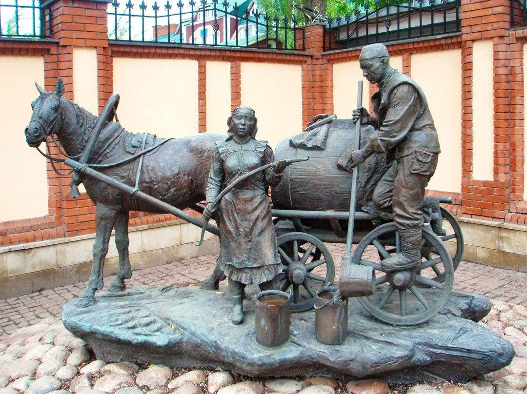 Monument to Water Carrier-喀山必去景点
