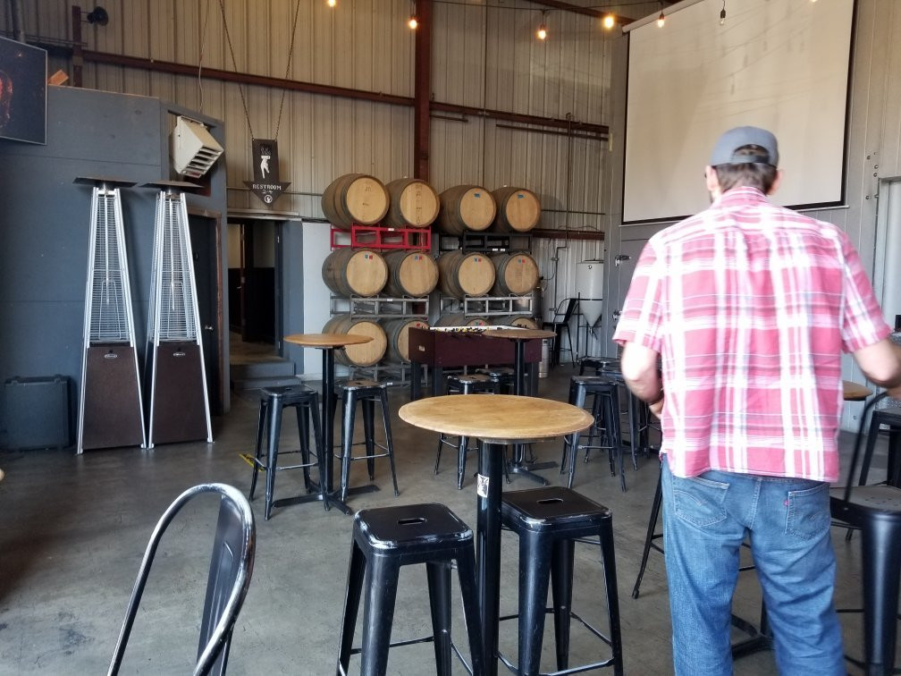 Gilman Brewing Company-伯克利必去景点