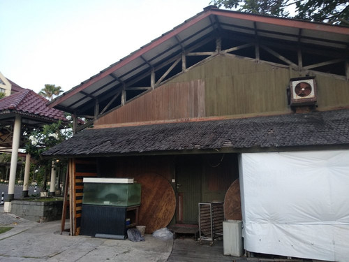 巴厘巴板大酒店主图