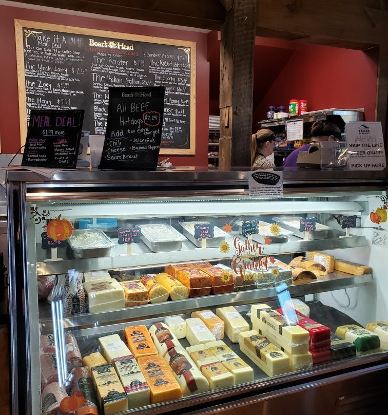 Valley Pike Farm Market-Weyers Cave必去景点