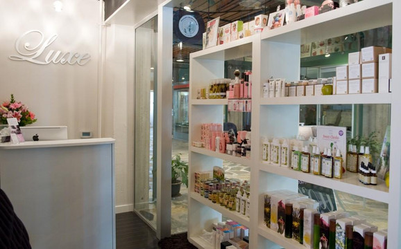 Luxe Beauty Lounge & Mobile Spa-温哥华必去景点