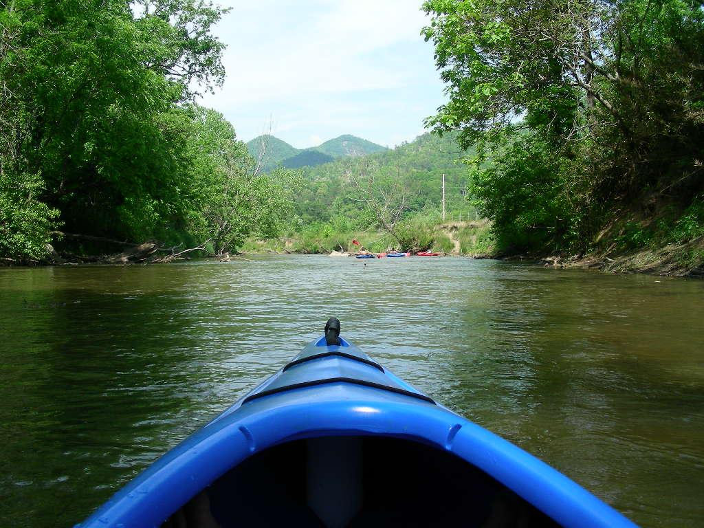 Primitive Outback Kayaking and Gem Mining景点图片