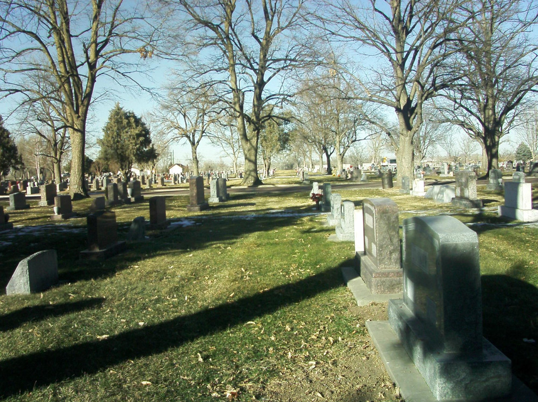 Linn Grove Cemetery景点图片