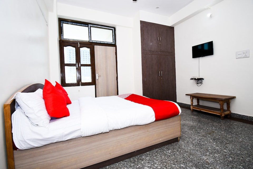 OYO 27876 Hotel Preminn主图