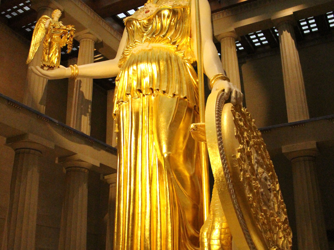 Athena Statue景点图片